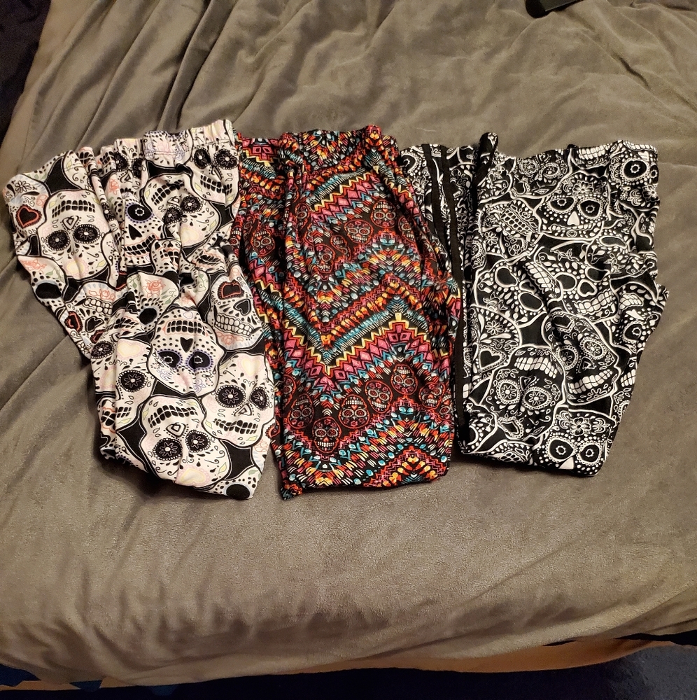 Lot of 3 NOBO Small Sugar Skull Leggings